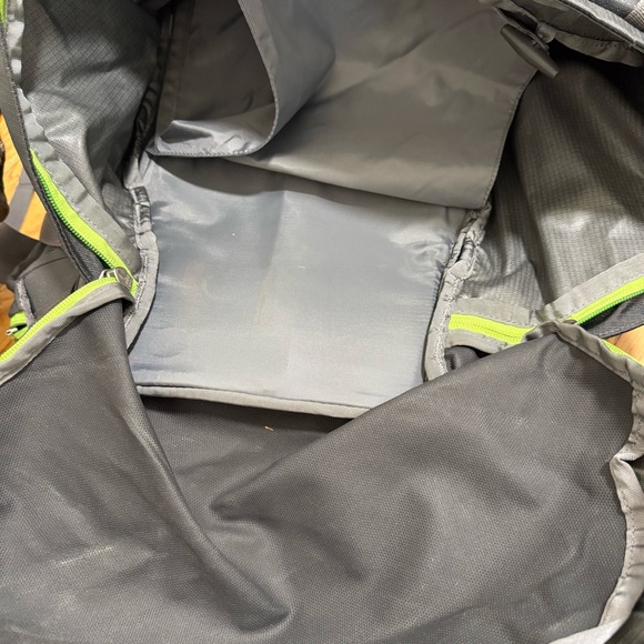 The North Face Terra 65 Olive Backpack - Picture 7 of 9